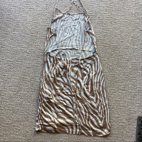 SOLD ON DEPOP Forever 21 zebra mini dress - Picture 3 of 5